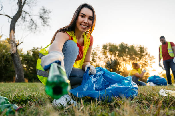 Yard Cleanup Services in Urbana, IA